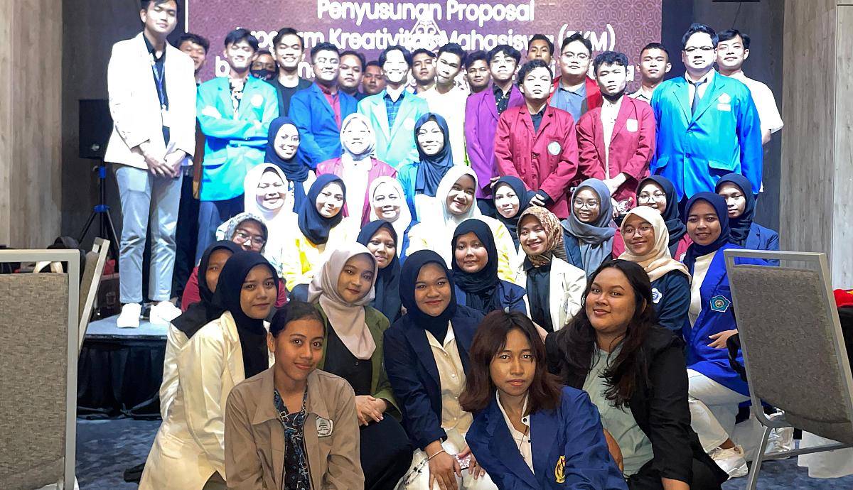 Universitas Sains dan Teknologi Komputer (Universitas STEKOM) Aktif Berpartisipasi dalam Asistensi Proposal PKM LLDIKTI Wilayah VI